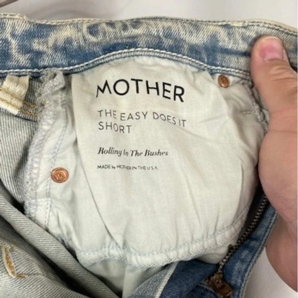 Mother The Easy Does It Short Rolling In The Bushes Light Wash Denim Shorts 25